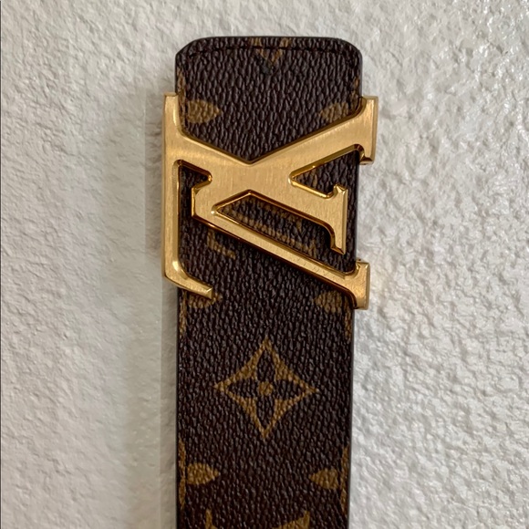 LOUIS VUITTON LV Initials Belt - Picture 2 of 2